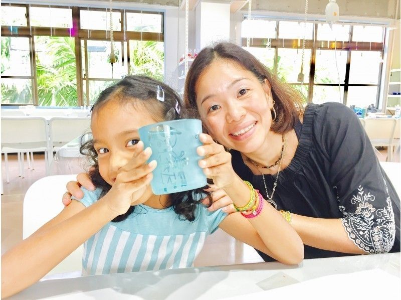 [Okinawa, Naha/Kokusai Street] Make your own original glass work with sandblasting! Easy access! You can easily experience it in between sightseeing!の紹介画像