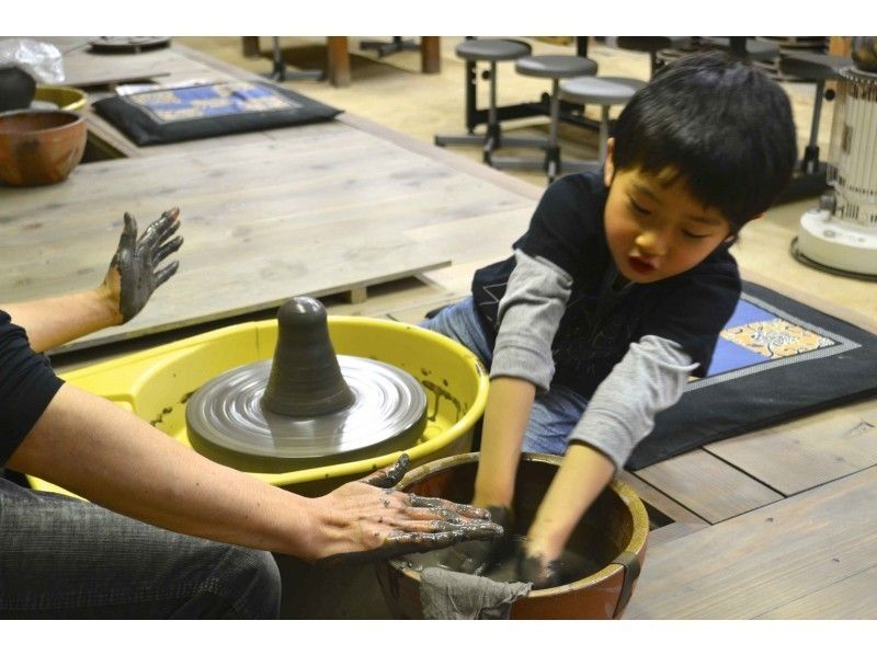 [Okayama / Bizen] Small kiln firing course "Electric potter's wheel experience" Safe even for the first time!の紹介画像