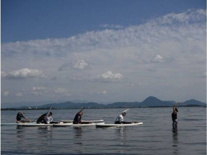 【滋賀・琵琶湖】初心者も安心！SUPヨガ60分コース