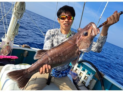 Wakayama / Susami Town] Still undeveloped! Mid-deep sea fishing