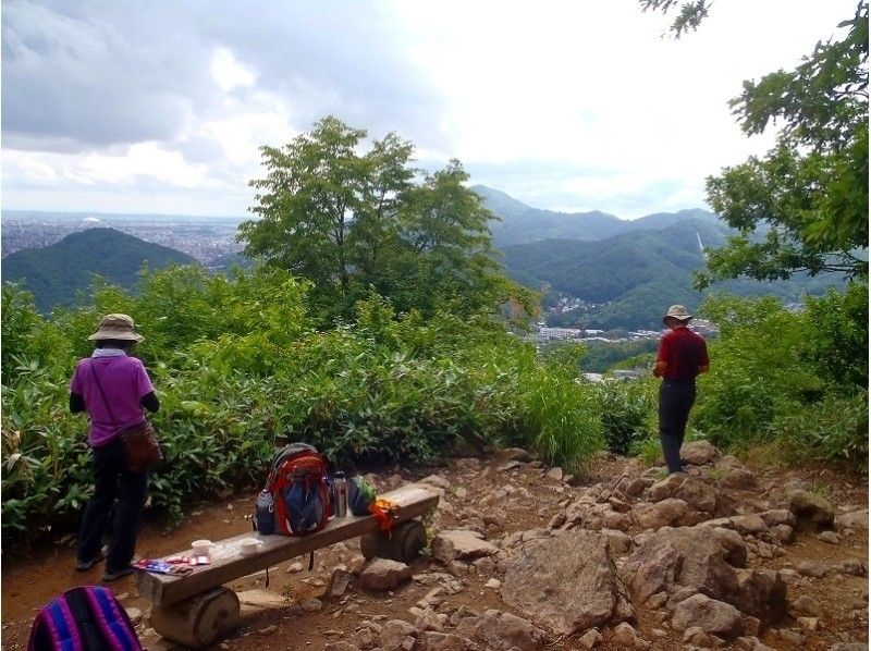 【北海道・札幌】お子様も楽しめる三角山・大倉山トレッキング（お菓子付き・ティータイム）