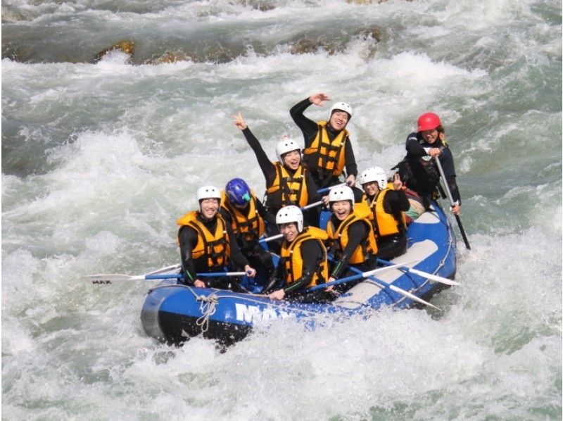 【富山・黒部川】4月27日~6月末日までのオープニングキャンペーンラフティングツアー(半日コース)