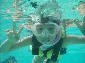 【冲绳县·总公司镇】即使是第一个人和小孩也安全！主岛上的浮潜！