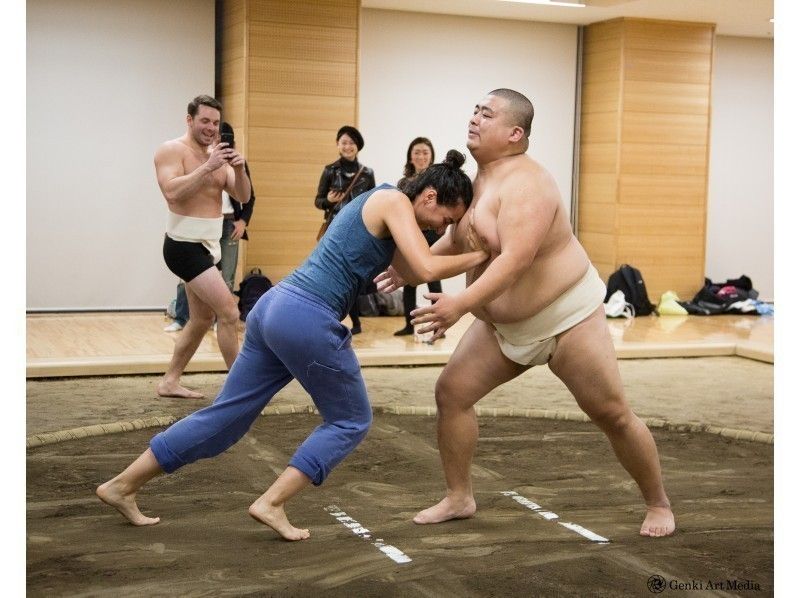 【東京・三鷹】土俵を使った力士による相撲体験!ちゃんこスーププレゼント