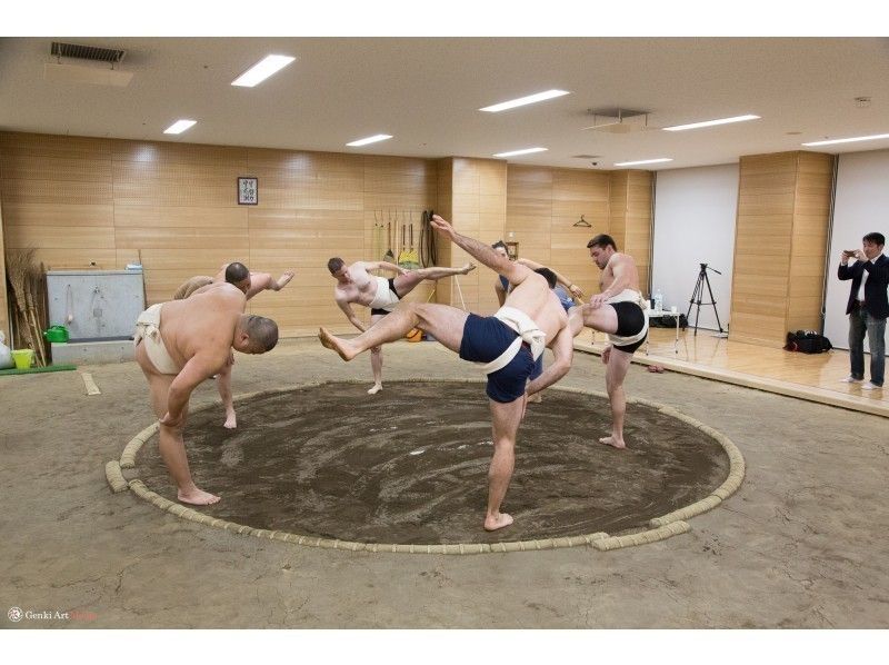 【東京・三鷹】土俵を使った力士による相撲トレーニングの見学！ちゃんこスーププレゼント