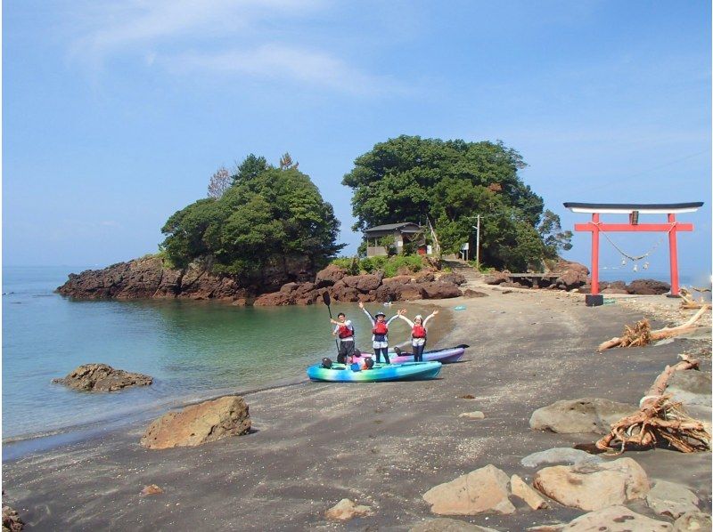 [Kagoshima ・ Kanoya] From Yukusa Osumi Sea School to the power spot Arahira Tenjin Sea! Kayak Experience tour ☆の紹介画像