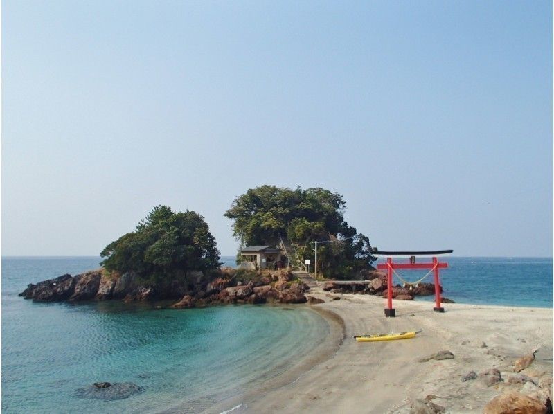 【鹿児島・鹿屋】ユクサおおすみ海の学校からパワースポット荒平天神の海へ！　カヤック体験ツアー☆