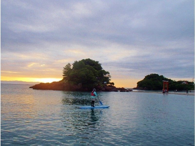 【鹿児島・鹿屋】 ユクサおおすみ海の学校でサンセットSUP／カヤック！　初心者も大丈夫☆