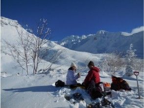 【北海道・大雪山系】絶景スノーシュー！安政火口入口付近まで巡る「十勝岳安政火口コース」の画像