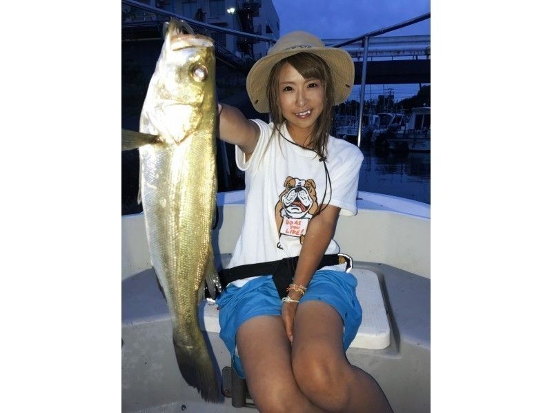 【東京・羽田】初心者・女性大歓迎！お手軽ルアー釣り★貸切り船 ♪ 180分 釣った魚はお店へ紹介可