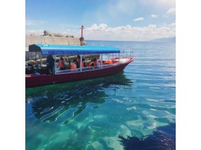 【北海道・小樽市】祝津マリーナ発！海底を見ながら周遊できる！小樽唯一のグラスボートで行く、60分の秘境クルーズ探検ツアー