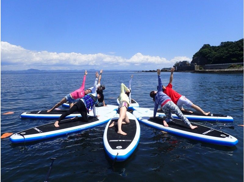 大人気のＳＵＰヨガ体験、ＳＵＰ初めての方ヨガも初めての方でも大歓迎