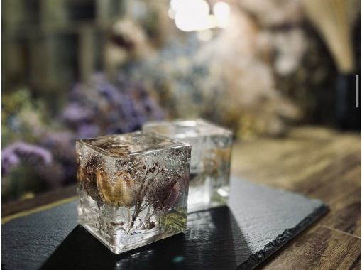 【大阪・心斎橋駅徒歩3分】ドライフラワーで作る透明なキャンドル☆ボタニカルジェルキャンドル作り体験！の画像