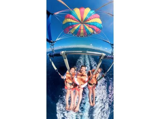【沖繩、那霸、宜野灣】乘坐我們原創的訂製滑翔傘，飛向宜野灣的上空！の画像