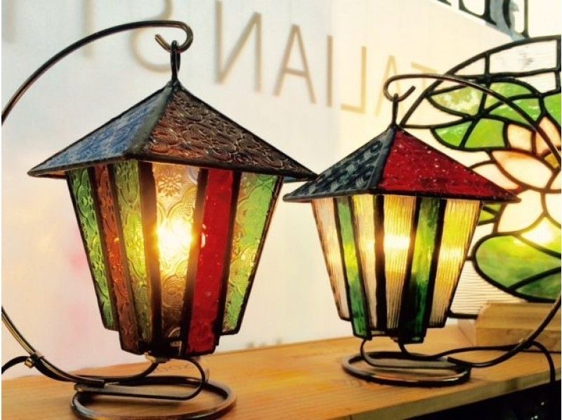 【東京・西麻布】ステンドグラス制作体験・オリジナルランプシェードづくり