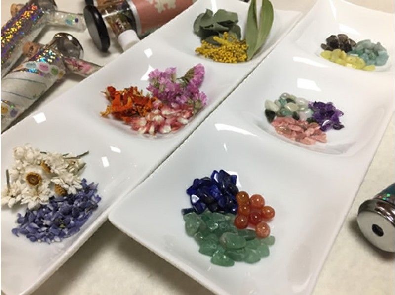 【長野県・長野市】天然石や信州の花を具材にハーバリウム万華鏡手作り体験!