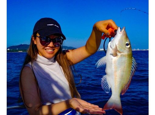 [Okinawa Ishigaki Island] Leisure fishing (boat fishing) * Enjoy a little fishing experience without having to bring anything with you!の画像