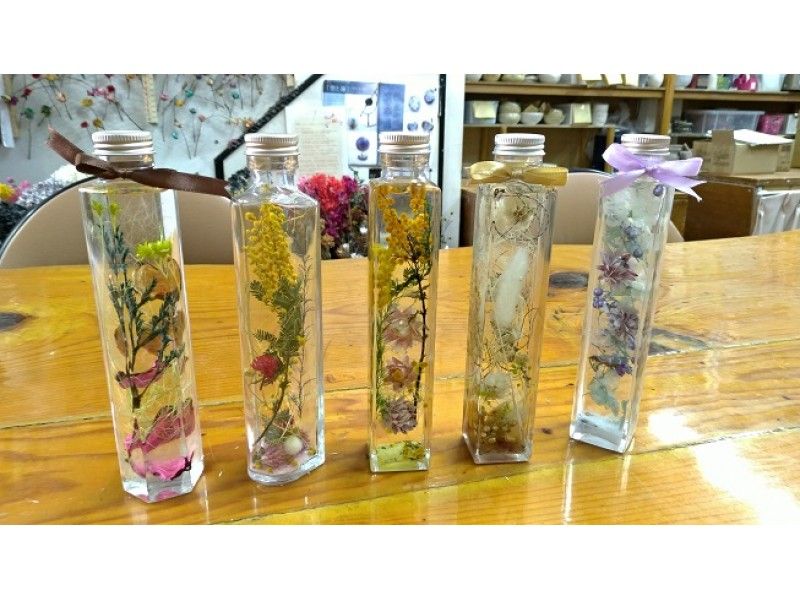 【ハーバリウム気楽に★1本体験・名古屋駅徒歩4分】花材は300種類もあるよ！伝統工芸作家が教えます★