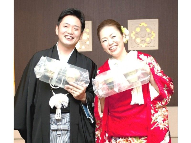 【大阪・梅田】JR大阪駅から徒歩3分！結婚式でご両親へのプレゼントにもオススメ！陶芸ブライダルコース
