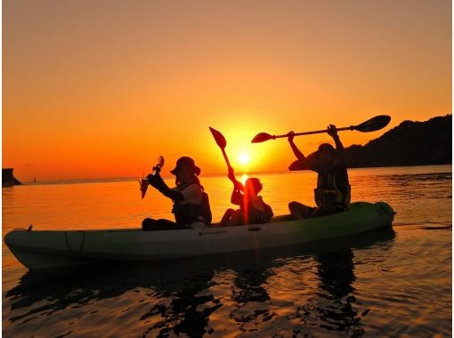 SALE! Family discount [Central main island] Sunset mangrove kayak tour ★ One child under junior high school age is free and half price ★ Free images!の画像