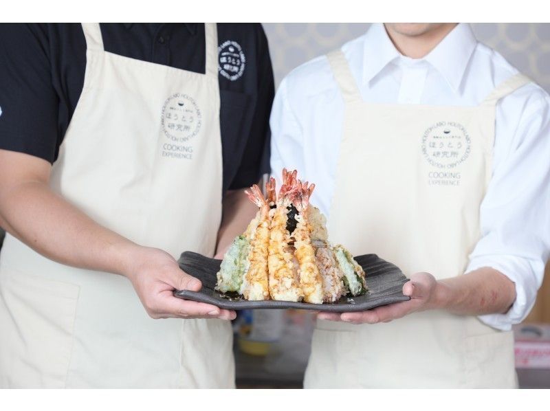 【山梨県・河口湖】さくさく衣と甘いタレが大人気！職人から教わる「富士山天丼」雨や寒い日にも♪