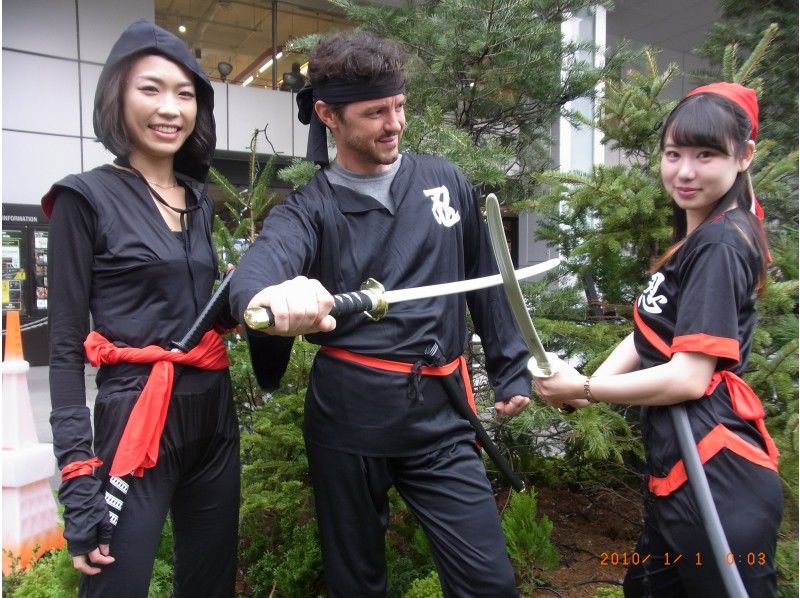 【Tokyo Station】 ~ Ninja Rental ~ Ninja Costume Rental & Ninja Attendants For Overseas Visitors!の紹介画像