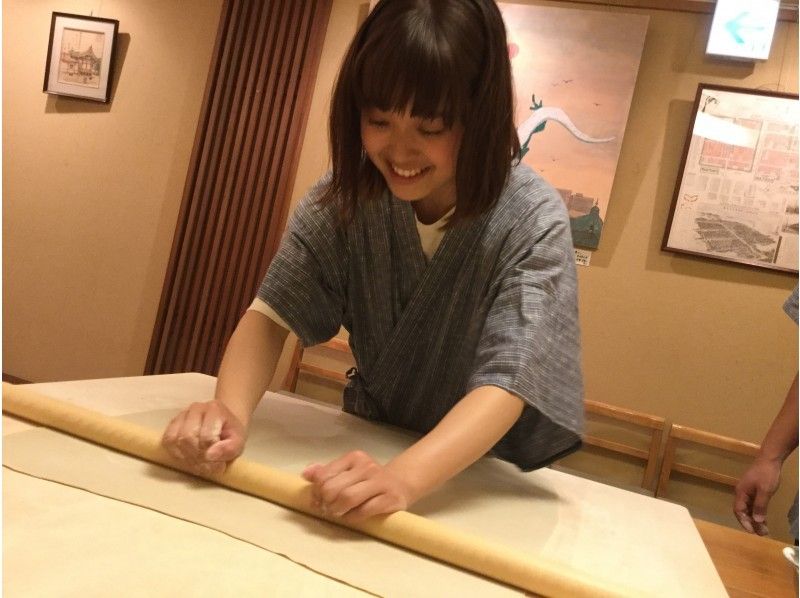 【東京下町 谷根千エリア】この道40年!そば屋の主人がが教えるそば打ち体験《そばづくしコース》
