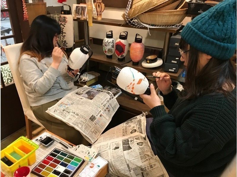 [Hiroshima Onomichi] Full-scale lantern painting will be lectured at a lantern shop that has been in business for more 100 Year! Lantern size M planの紹介画像