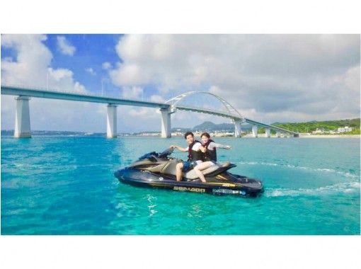 [Okinawa, Nago] Jet ski touring! Sesoko Island & Minna Island course [License available]!の画像