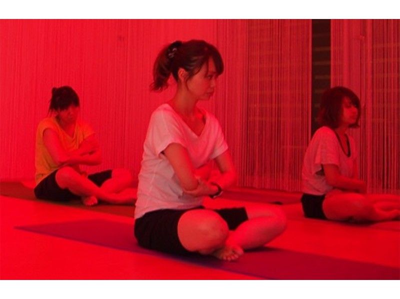 【沖縄・那覇】ホットスパでリラクゼーション！　コラーゲンシャワー