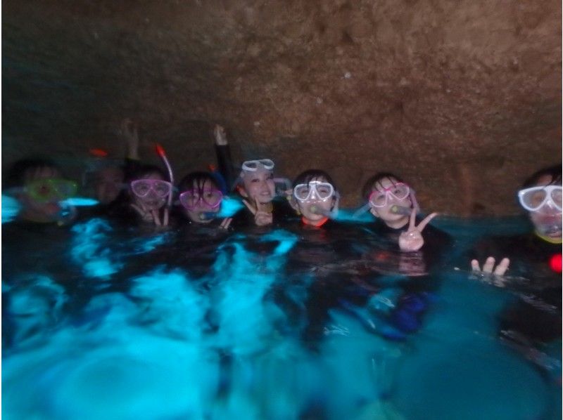 青の洞窟シュノーケル【¥１４５０】タオル無料レンタル！記念の水中写真100枚！餌付け体験も無料！