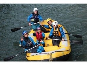 [Hokkaido Tokachigawa] Family Rafting half-day Course (W Rafting ♪)