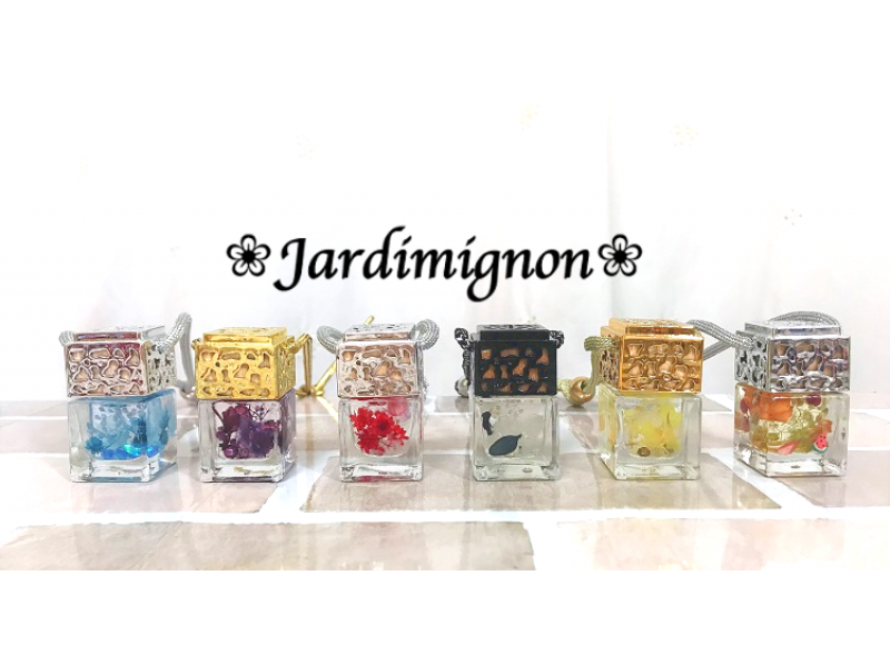 【東京・大田区】女性限定!お花のある生活を楽しむ、ミニハーバリウム製作体験♪【25021】