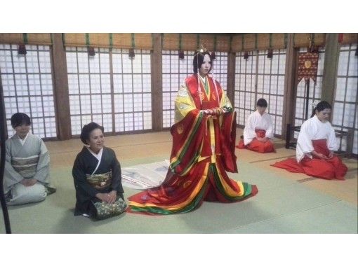 【Okayama・Shoo-cho】 The Junihitoe Kimono Experience ・Transform into the Heian Period nobility ★ 7-minute walk from JR Katsumada Stationの画像
