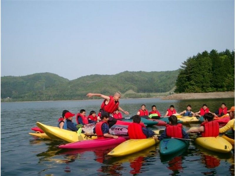 【長野・大町市　カヤック】レンタル～透明度バツグンの青木湖で気ままにクルーズを楽しもう～ 
