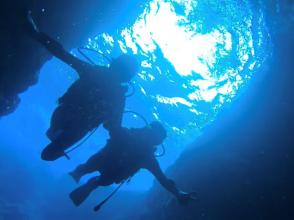 歡迎當天預訂☆超級夏季促銷2024！1組包租藍洞體驗潛水[沖繩縣恩納村]空手OK☆GoPro照片圖像餵食免費！
