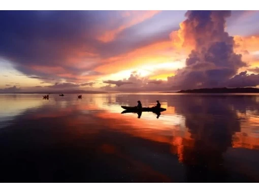 [Okinawa Prefecture, Ishigaki Island] Sunset Night Kayaking & Stargazing Tour の画像