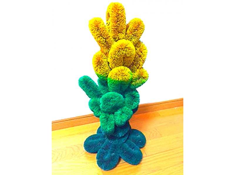 亀の子だわしのグリーンを独自のカラーリングで自分だけのインテリアアクセサリーを制作!