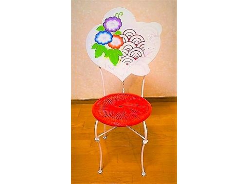 【大阪・西天下茶屋・参加型アート制作】：ガーデンチェアーに江戸小紋柄を描く体験（車でお持ち帰り可能）の画像