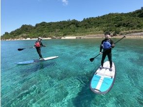 SUP tour on the cliffs and secret beaches of the island of the gods, Hamahiga Island!