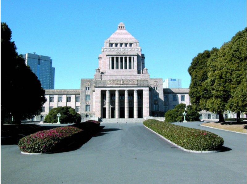 ＜人気！社会科見学ツアー＞国会議事堂・衆議院見学と人気ホテルバイキング【3781】