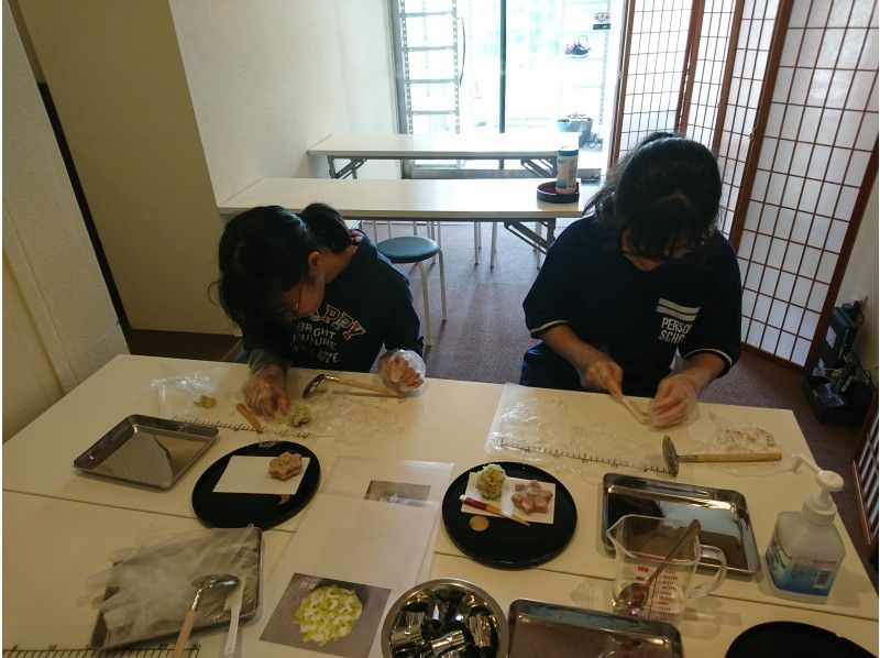 お抹茶＆練り切り作り体験【素敵なお茶の世界へようこそ！】レギュラープラン