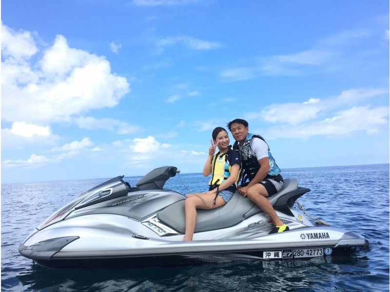 [Okinawa / Kouri Island / Personal Watercraft] Experience with a secure charter for each group! Many superb view points! Jet ski rental 30 minutes ♪の紹介画像