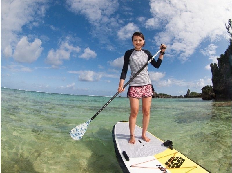 [Okinawa ・ Onna village recommended store] SUP (stand up paddle board) & blue cave Snorkeling Is popular 