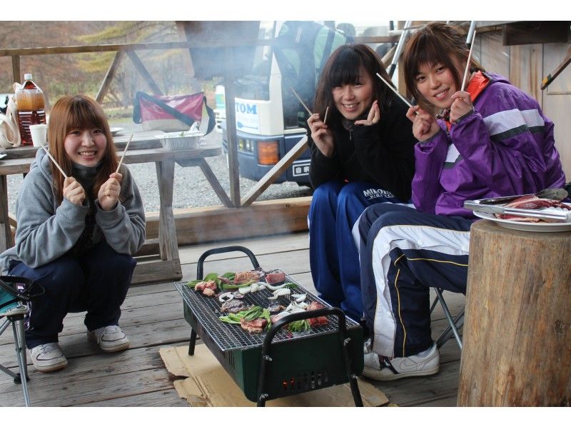 [Hokkaido Tokachigawa] You can also taste Ezo venison! Tokachi River rafting with yakiniku lunch + yakiniku pack ♪の紹介画像