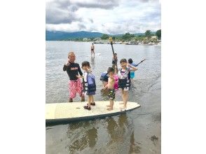 [Yamanashi/Lake Yamanaka] Spring sale underway! Very popular with families and groups! SUP cruising with Mt. Fuji in the background ♪の画像