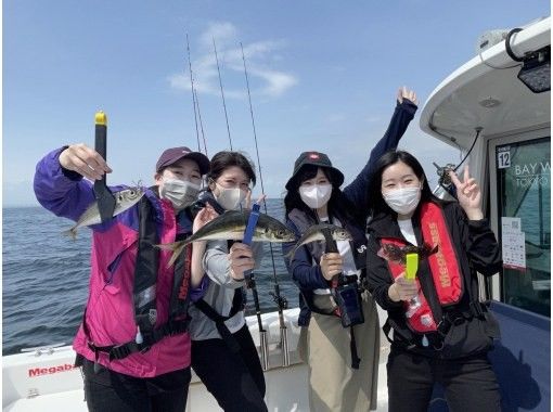 アクセス抜群 浅草駅 勝どき駅 家族や仲間だけの 完全貸切 フルレクチャーで安心 お手軽に船釣りを楽しもう アクティビティジャパン