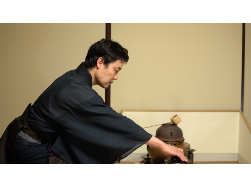 【京都・世界遺産本願寺】１５０年老舗茶舗で武家茶道体験