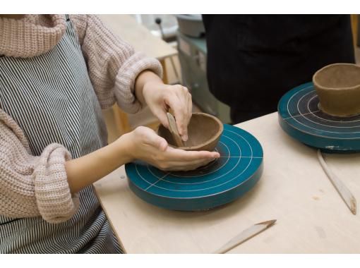 【東京・八王子】ホームセンターで気軽に陶芸「器が２個作れる手びねり体験」お子様も歓迎！八王子みなみ野駅より徒歩１分の画像