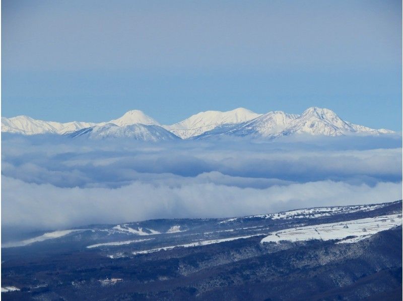 【長野・高峰高原】途中までリフト移動で360℃パノラマビュー体験~中級者向けコース「水ノ塔山」